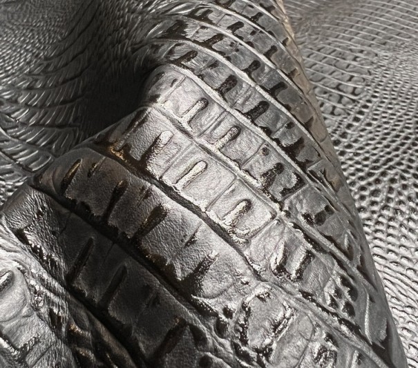 Кайман (Черный), с финишем, 1.2-1.6 мм, 1.6-2.0мм, 2.0-2.4 мм, средний размер 180-200 дм²